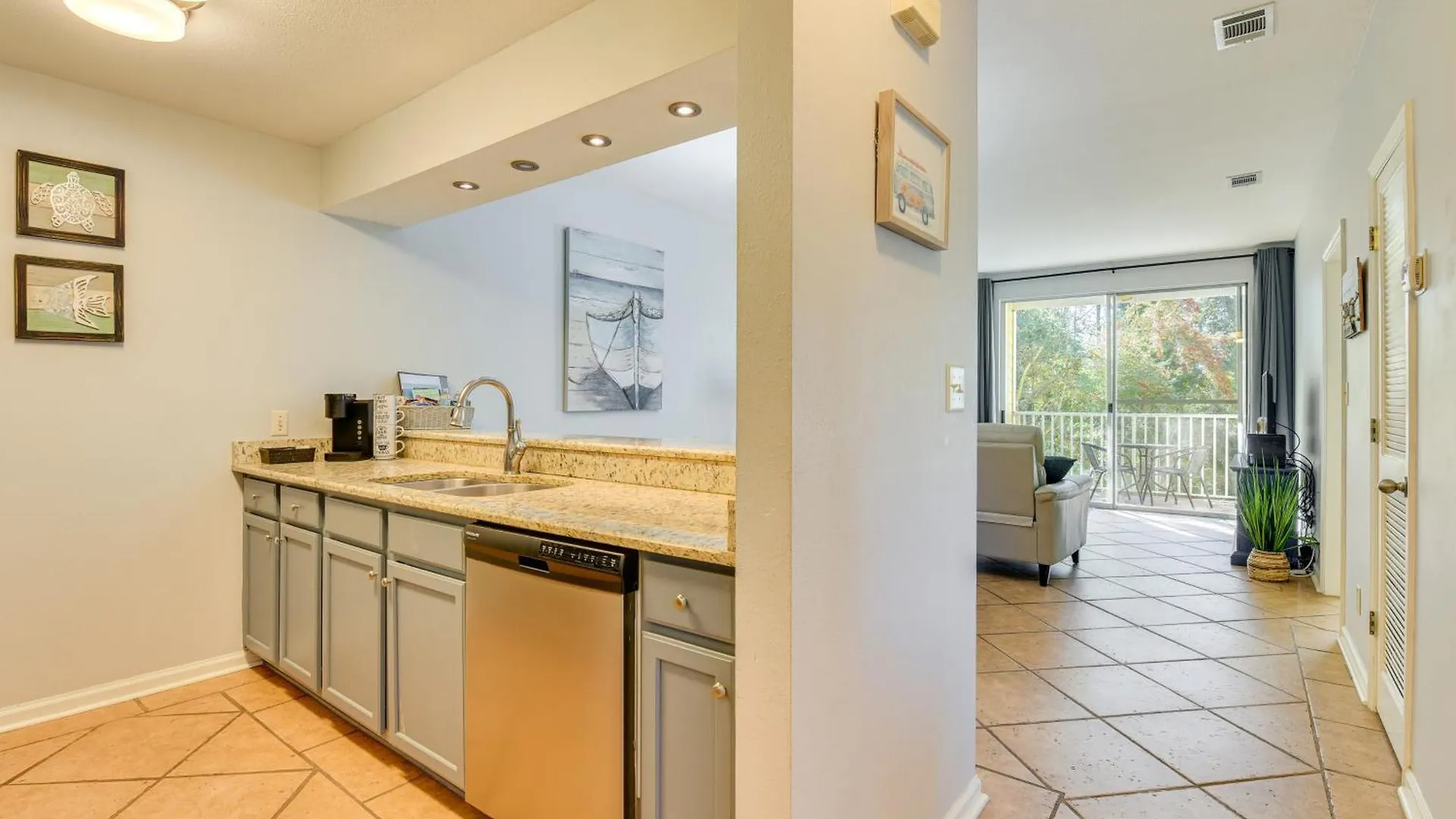 Apartment Coastal Sandestin Condo Near Beaches And Golf!